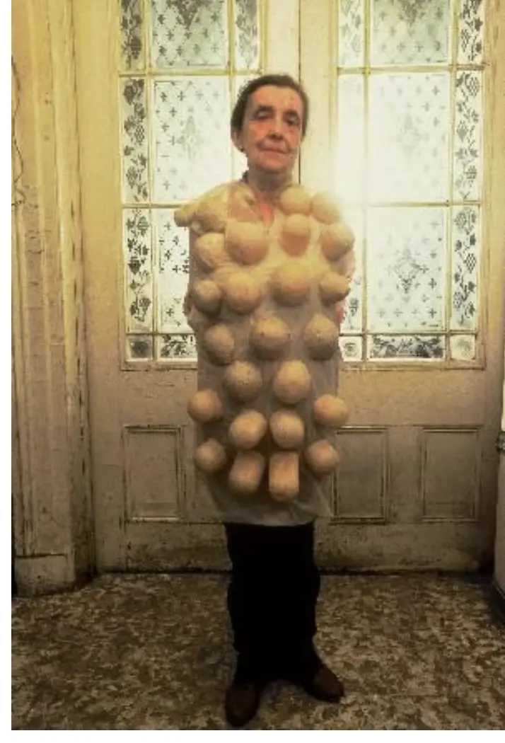 Louise Bourgeoisn et Seyni Awa Camara_Oslo Musee National